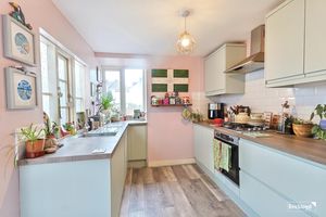 Photo 11- click for photo gallery